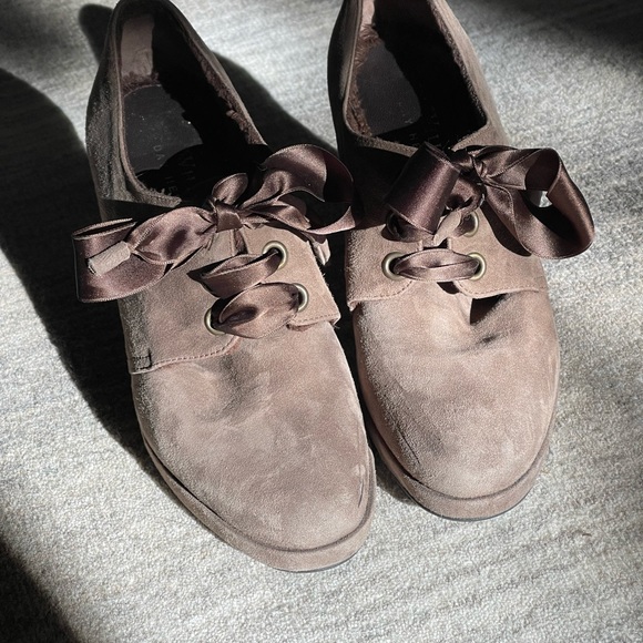 Ron White all day heel with tie bow in new condition - Picture 2 of 7